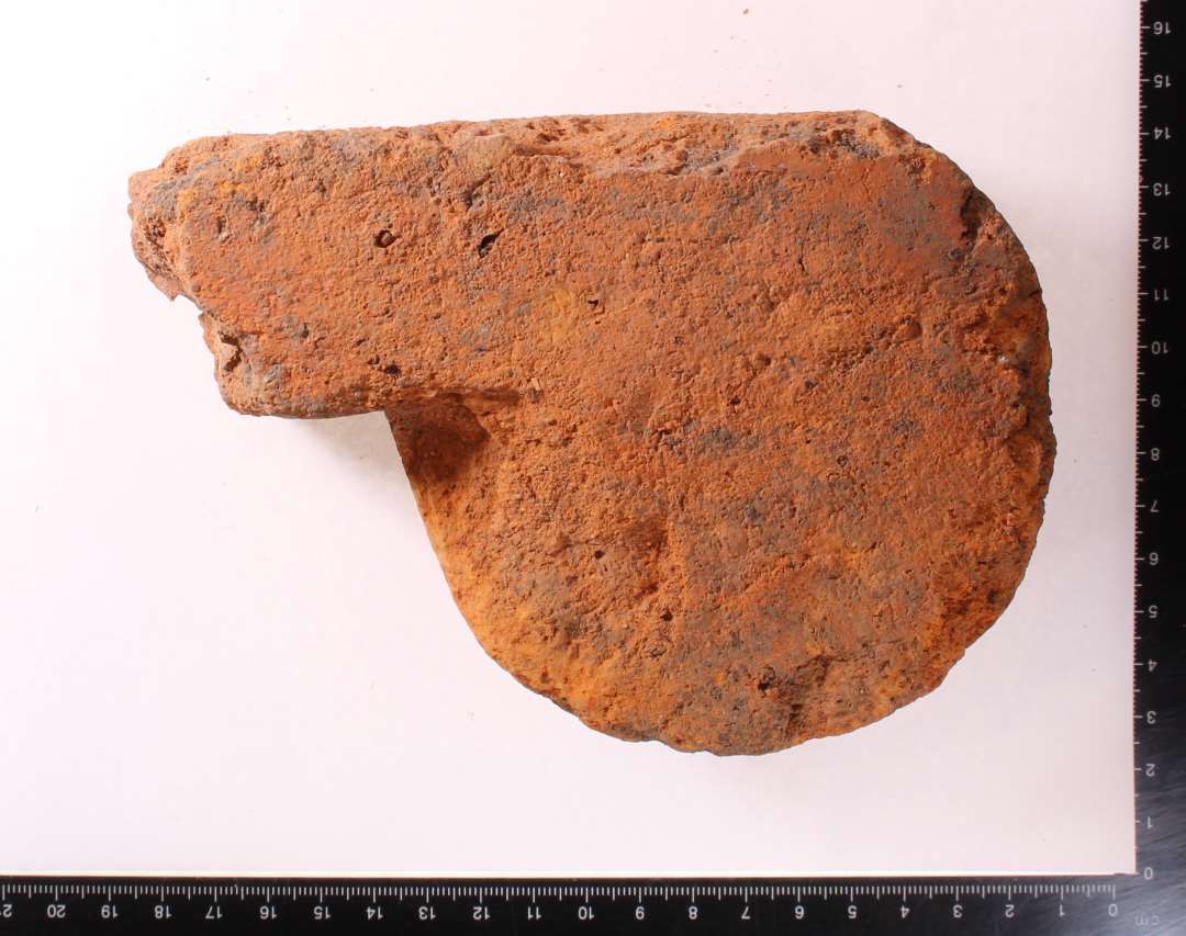 Profilsten. 10,5x8,5 cm.