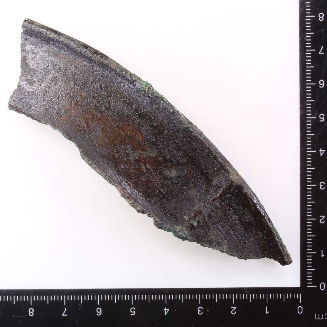  Fragment af malmgryde. Kons.��Randsk�r. m�l: 11,2 cm.