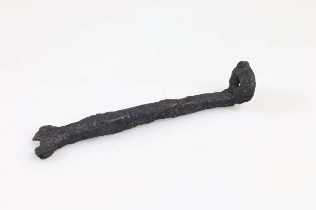 Jernn�gle. L�ngde: 10,5 cm., Konserveret