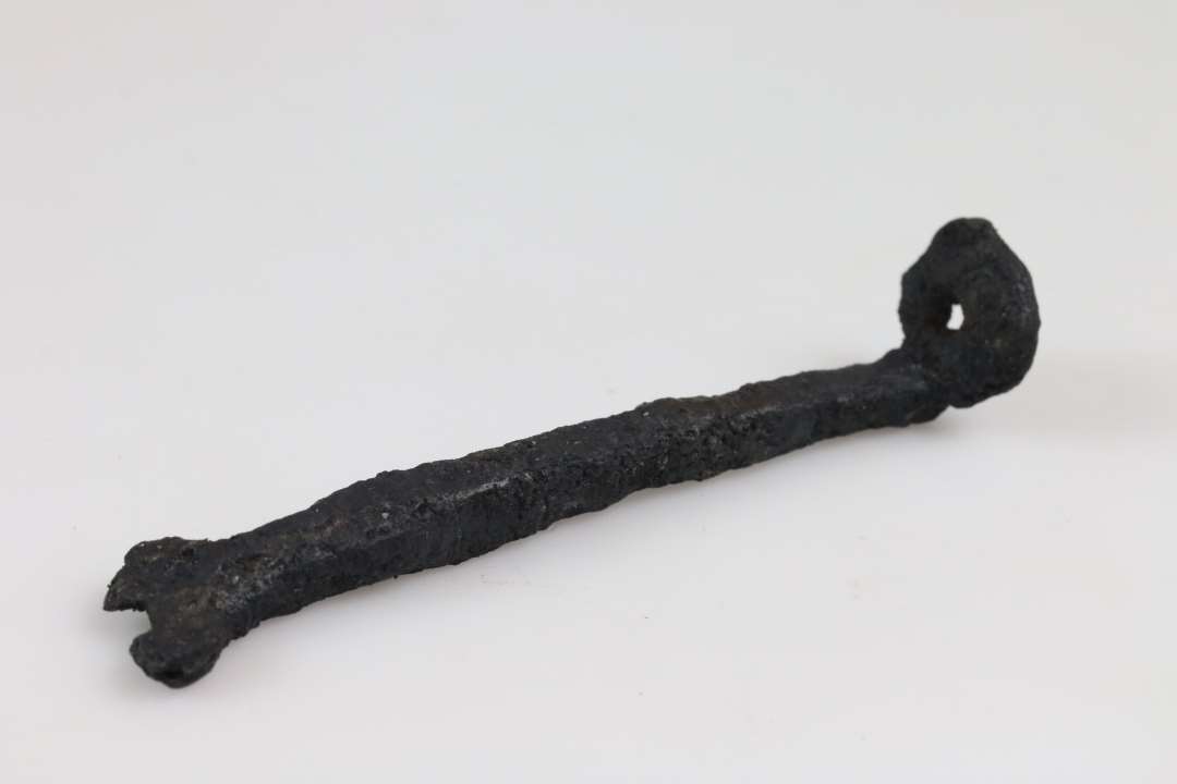 Jernn�gle. L�ngde: 10,5 cm., Konserveret