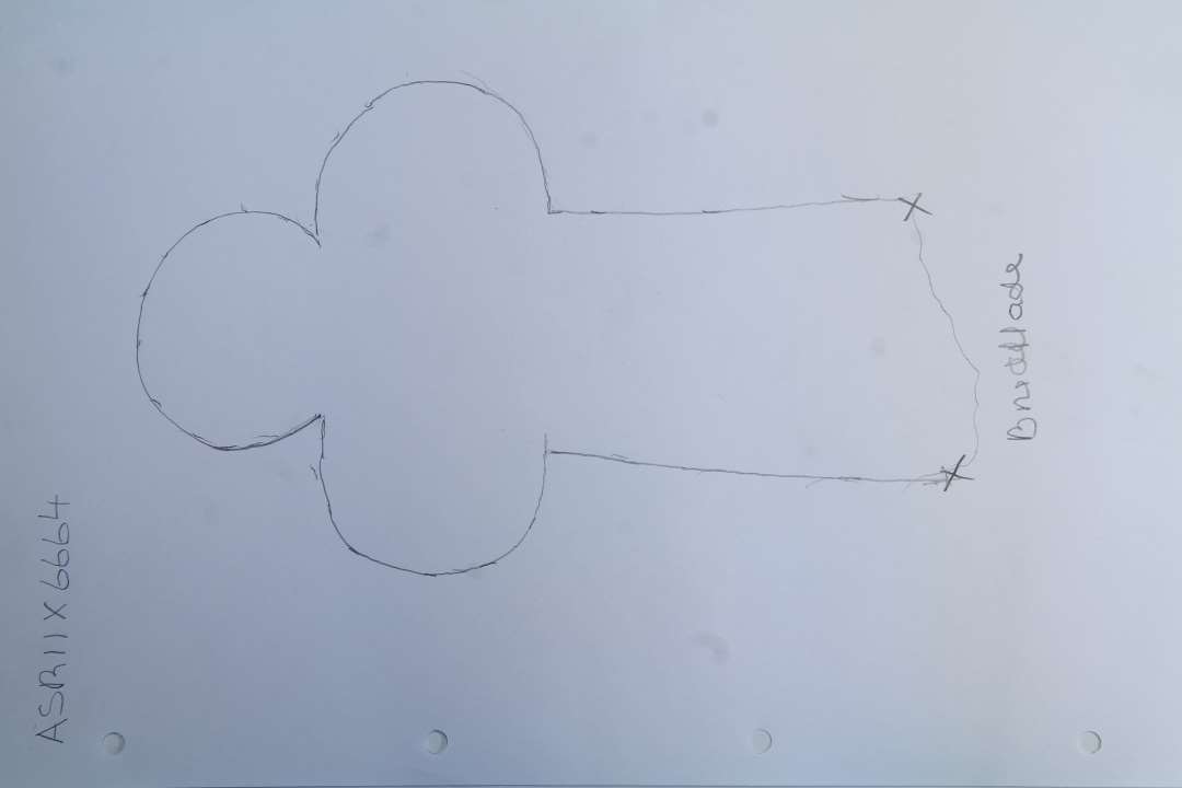 N�sten komplet ribbesten. M�l ca. 19 x 12 x 7 cm. 