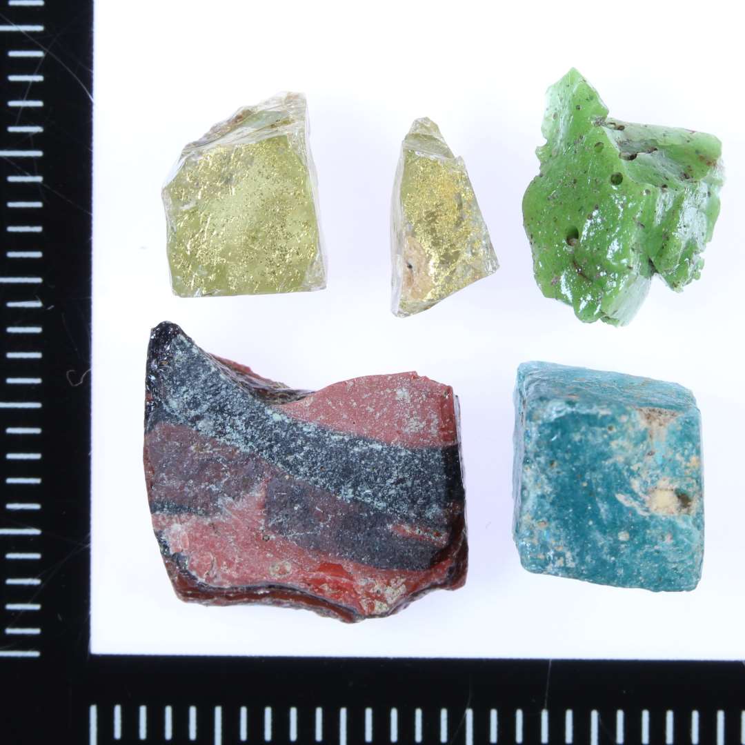 2gulfolieret, 1r�d, 1gr�n, 1bl�.