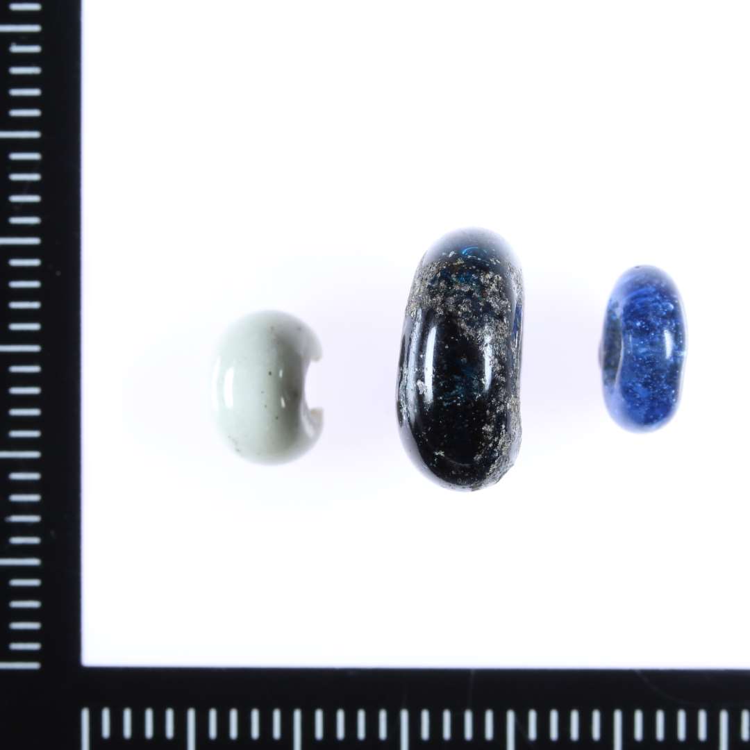 2bl�/ hele, 1gr�hvid/ halv.