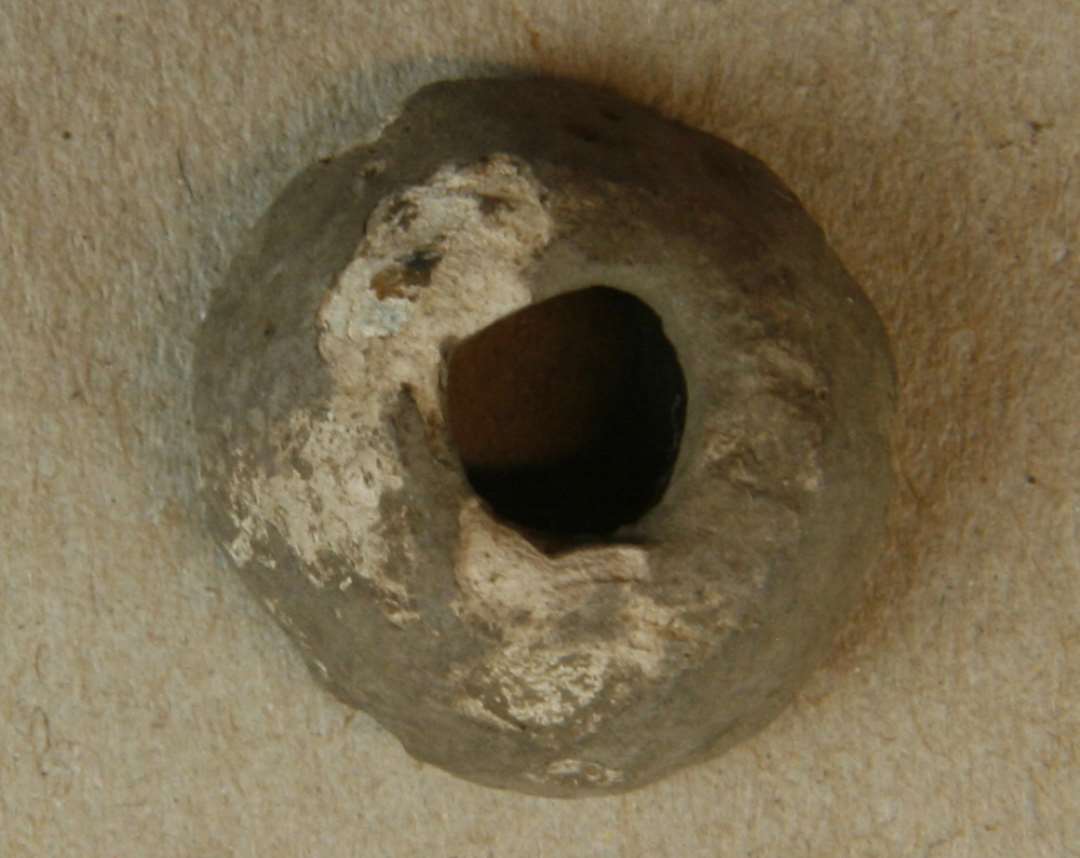 Konisk tenv�gt af bly. diameter: 19 mm