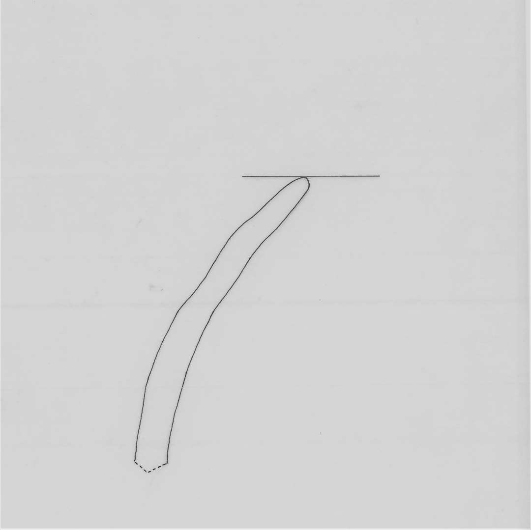 1 mundingsrandsk�r af gr�brunt, magret lergods fra kar med glat indadb�jet rand. Gr. 4. Sammenlimet med randsk�r D12948.