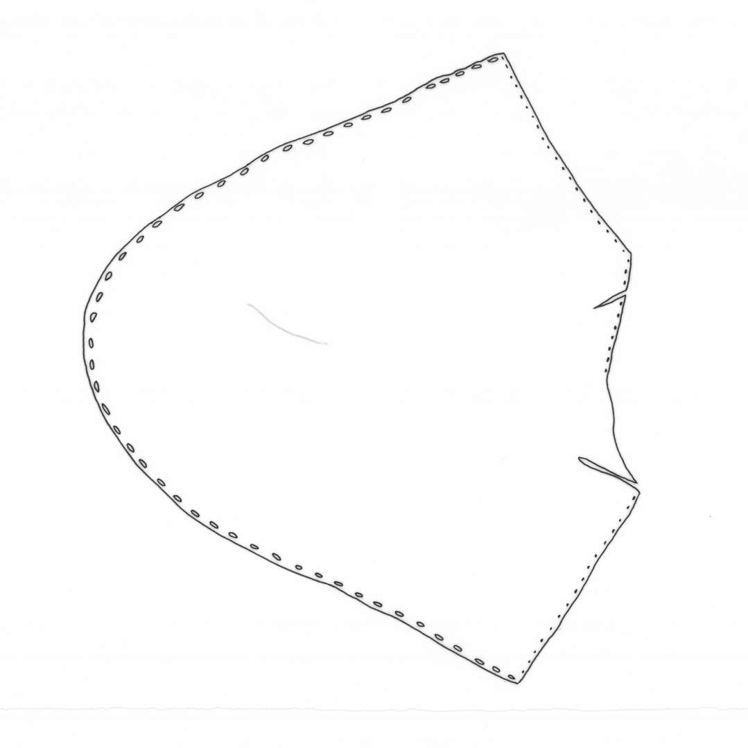 1 s�l, 1 stykke overl�der, 1 stykke l�der med syning, Overl�derfragment:�St�rst L�ngde 16 cm. St�rst Bredde ca. 18 cm. Forpartiet af et kraftigt Overl�der til en voksen Sko med bredt afrundet N�separti. De fleste Saale og S�mkanter er Bevaret: Saalfragment, l�der: St�rste L�ngde: ca. 13,8 cm. H�lpartiet af Skosaal til voksen Person skraat afrevet Svangen. Overl�der fragment: St�rste L�ngde: 16 cm. St�rste Bredde: ca. 6,5 cm.�Overl�derfragment fra Side- eller H�lparti af Sko. S�mkanterne i Siderne er bevaret, medens S�mkanten mod Saalen til dels er borte. Er antagelig samh�rende med Overl�deret R03761.