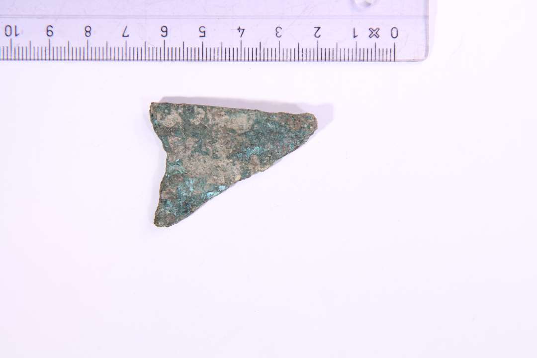 Et randsk�r fra en malmgryde. Ukonserveret