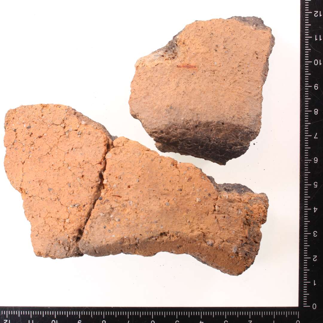 Bund. Grov med riller. hjemlig drejet