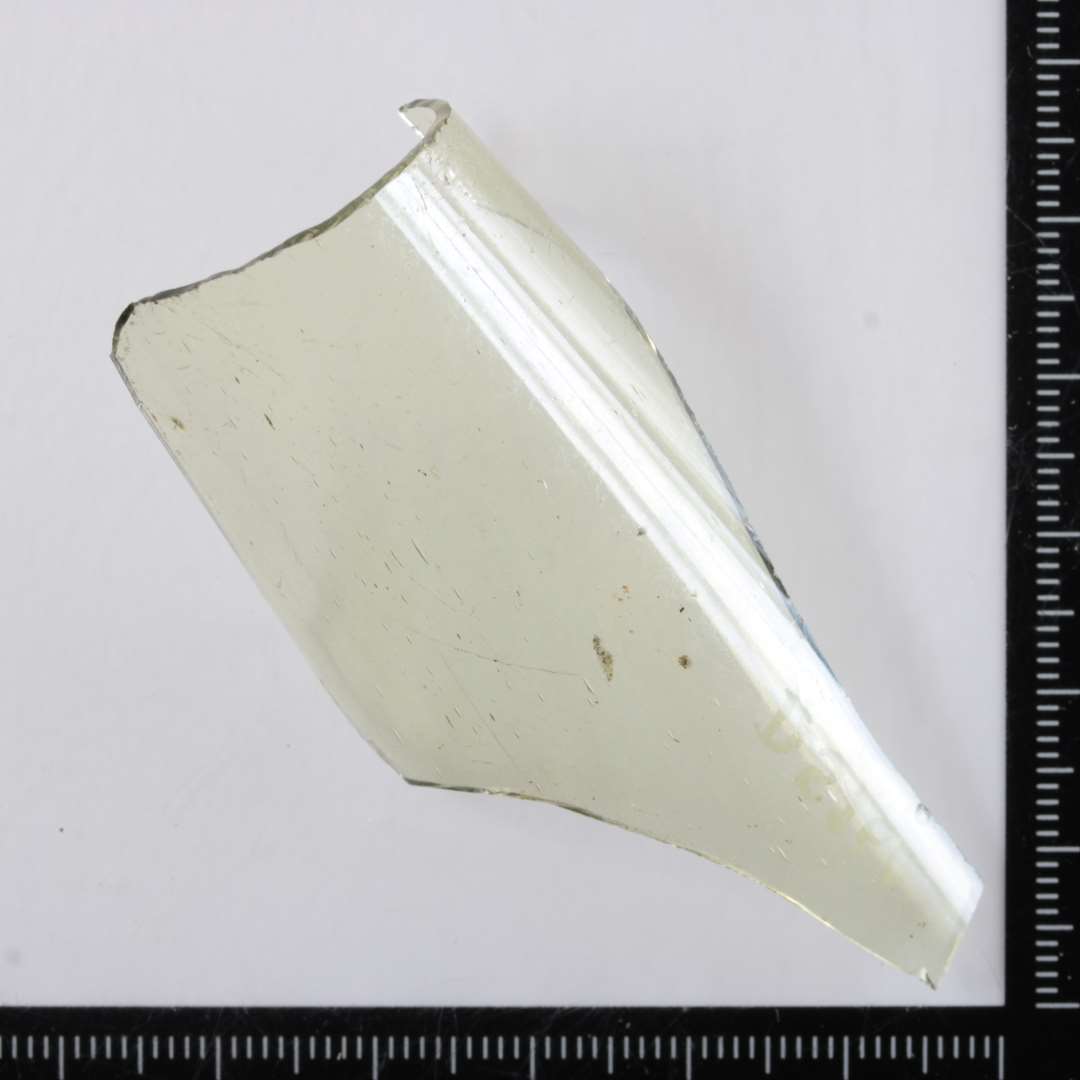 1 sidesk�r af drikkeglas, h�jt, tyndt, cylindrisk, stangenglas ?.