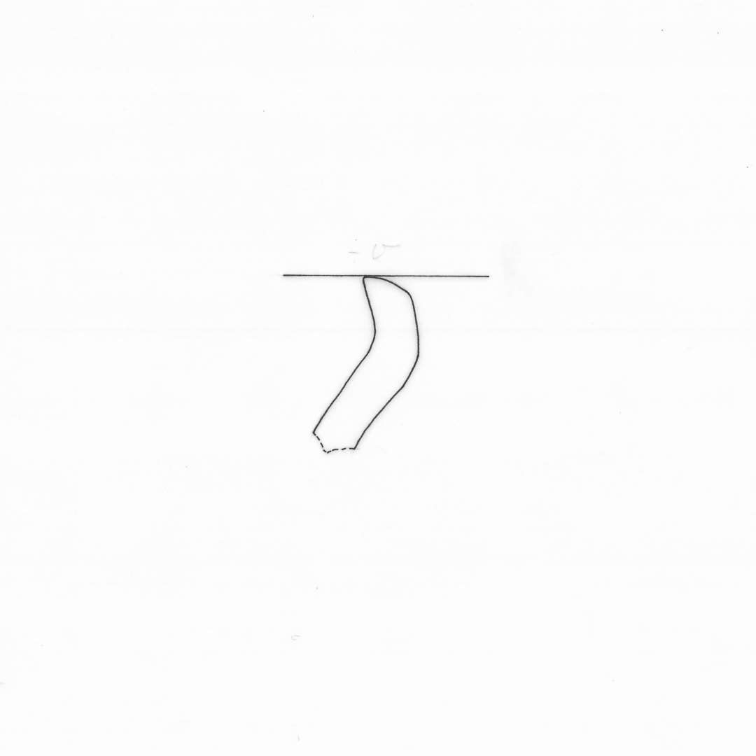 1 randsk�r af groft magret, n�sten sortbr�ndt gods fra kar med udfaldende rand, gruppe 4.