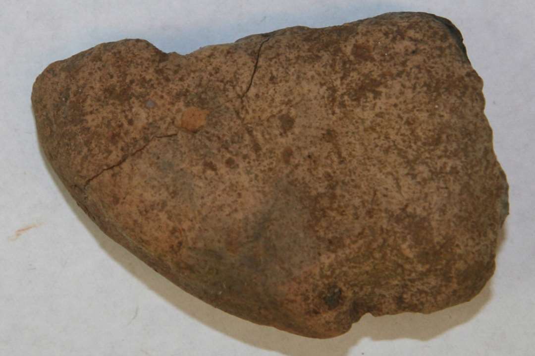 1 fragment af br�ndt v�vev�gt.