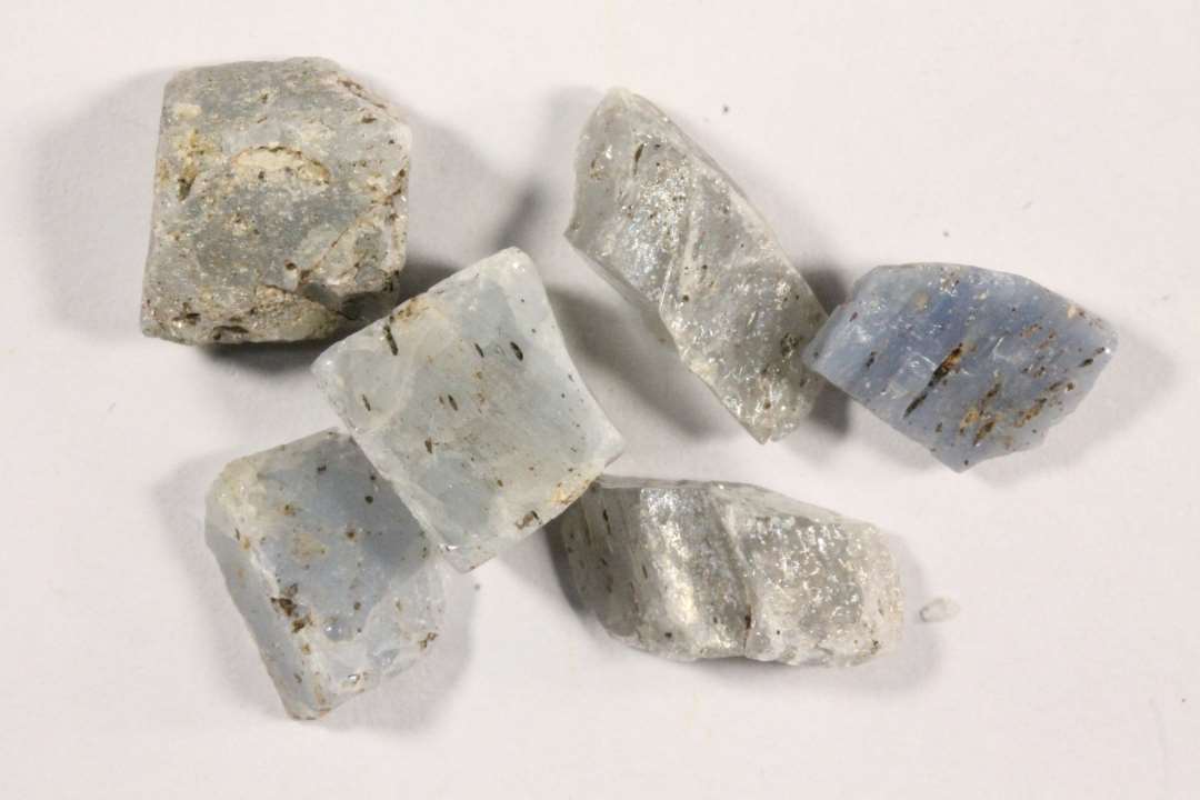 Tessera, uigennemsigtig bl�, 6 stk. de fleste meget lyse