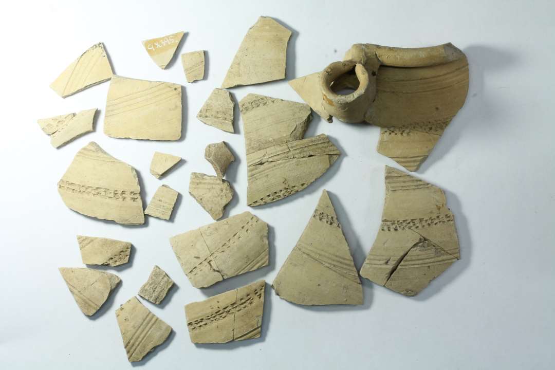 Randsk�r, Badorf med stempel. Sammenh�rende/sammenlimet/magasineret sammen med �vrige Badorf x395 (se foto)