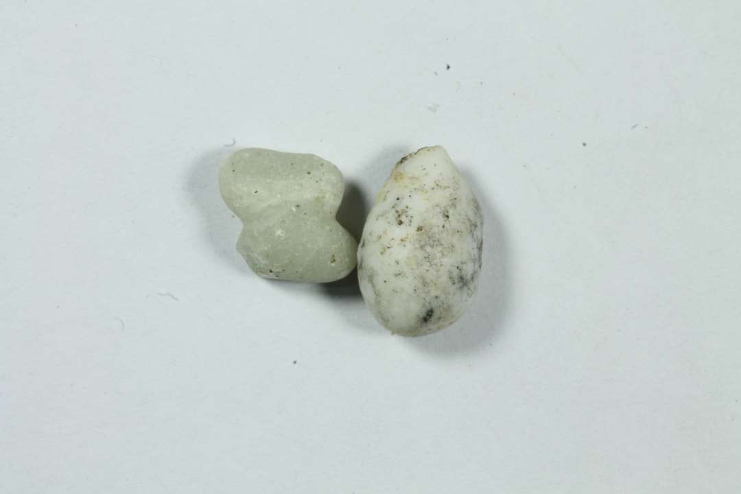 2 dr�ber, uigennemsigtig hvidgr�